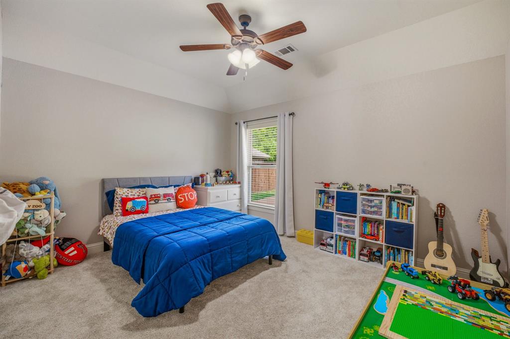 1035 Walking Horse Drive Property Photo 14