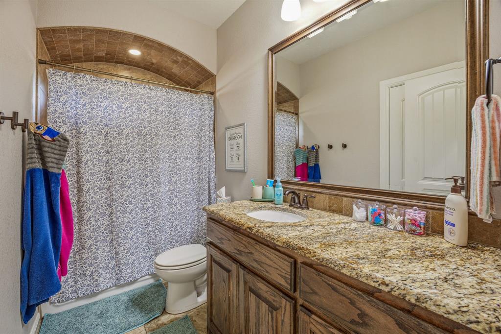 1035 Walking Horse Drive Property Photo 15