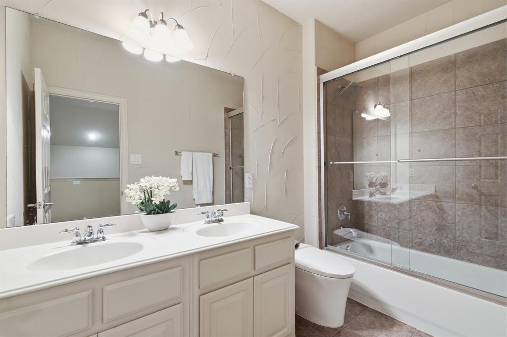 8208 Barrymoore Lane Property Photo 29