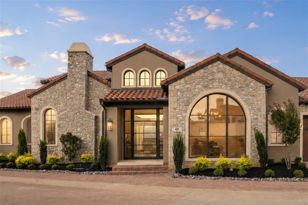 60 Cardona Property Photo 2