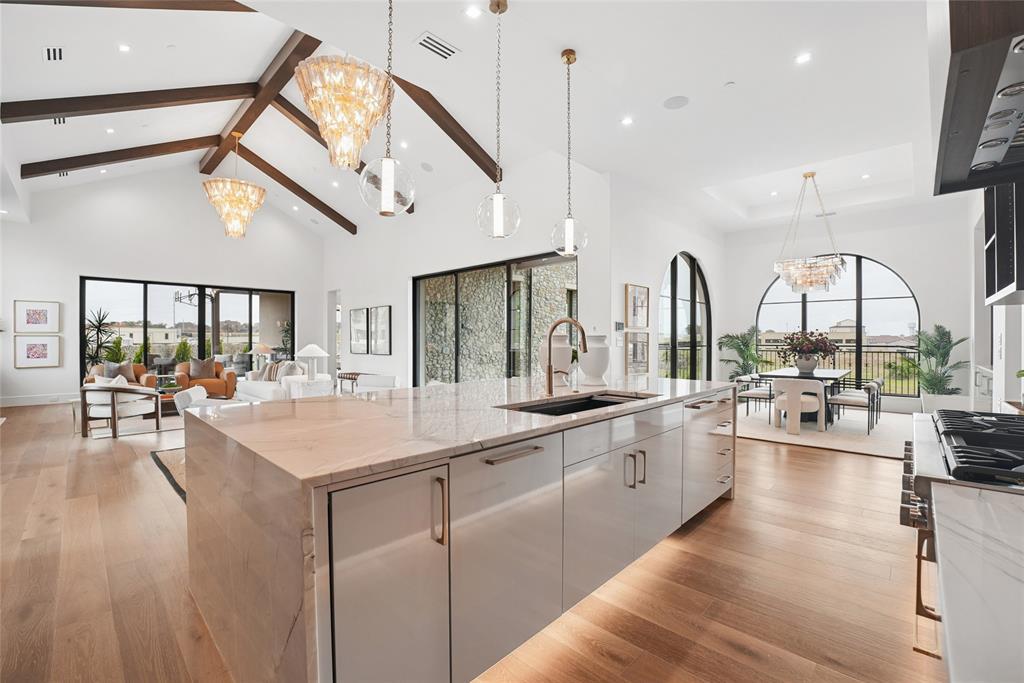 60 Cardona Property Photo 12