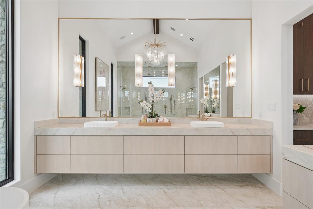 60 Cardona Property Photo 19