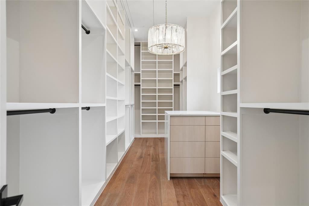 60 Cardona Property Photo 22
