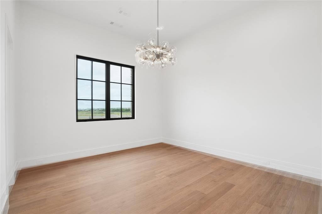 60 Cardona Property Photo 25