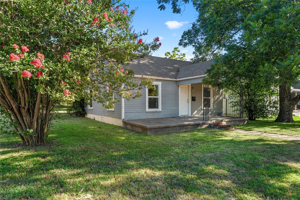 2225 Mitchell Avenue Property Photo 3