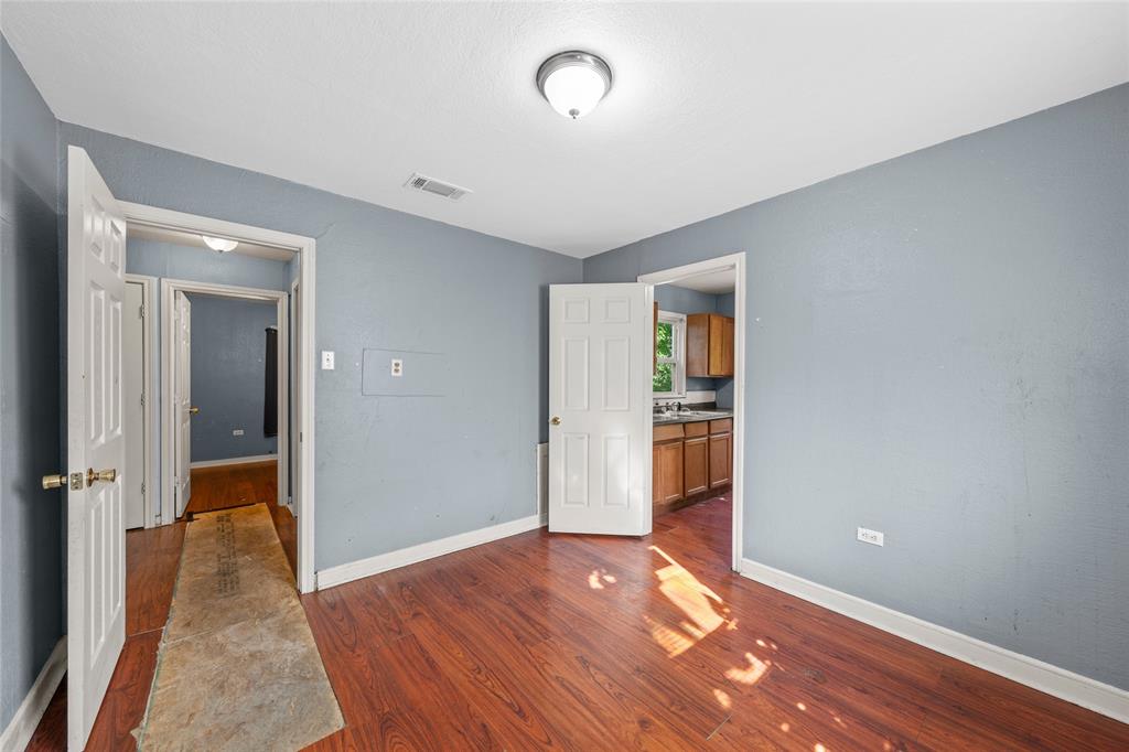 2225 Mitchell Avenue Property Photo 5