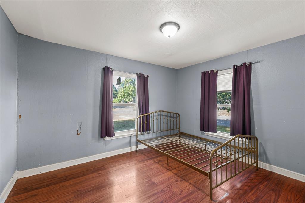 2225 Mitchell Avenue Property Photo 8