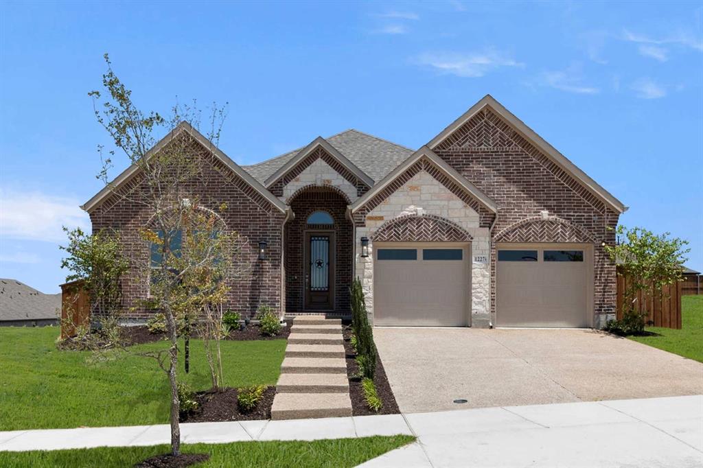 1227 Stone Cliff Drive Property Photo 3