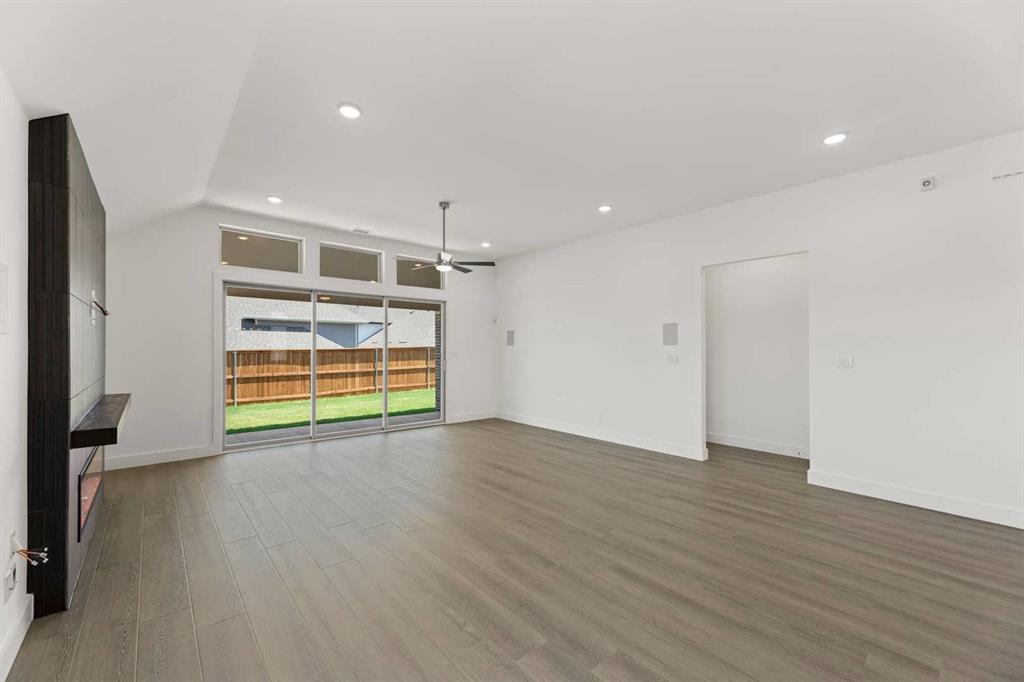 1227 Stone Cliff Drive Property Photo 38