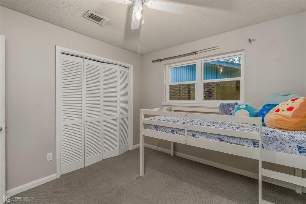 3911 Parkway Drive Property Photo 15
