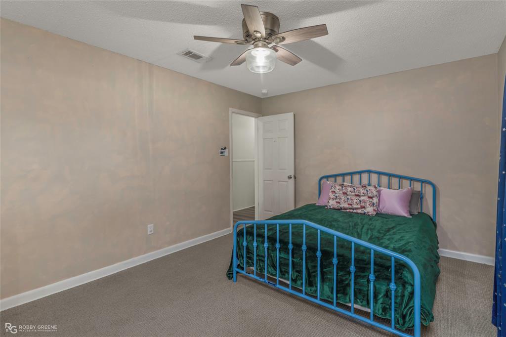 3911 Parkway Drive Property Photo 20
