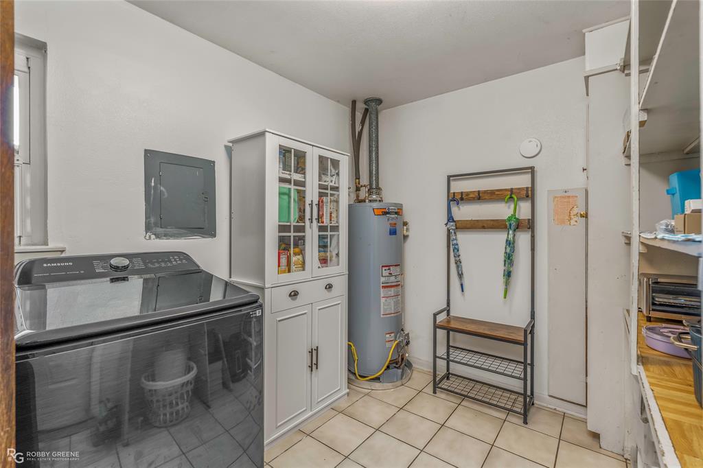 3911 Parkway Drive Property Photo 23