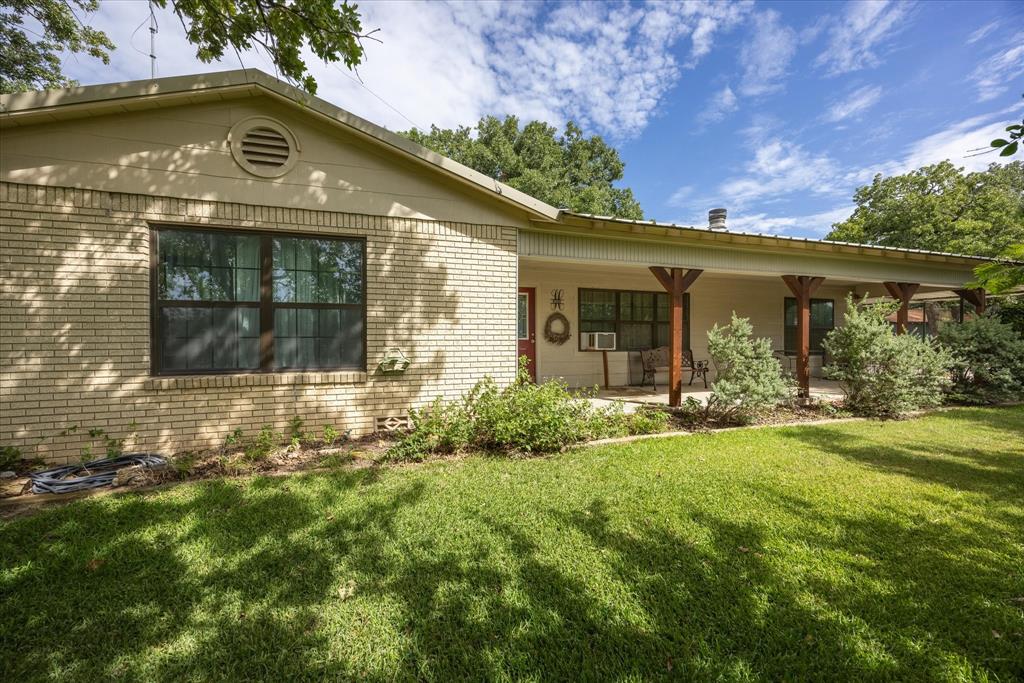 10202 S Us Highway 377 Property Photo 1