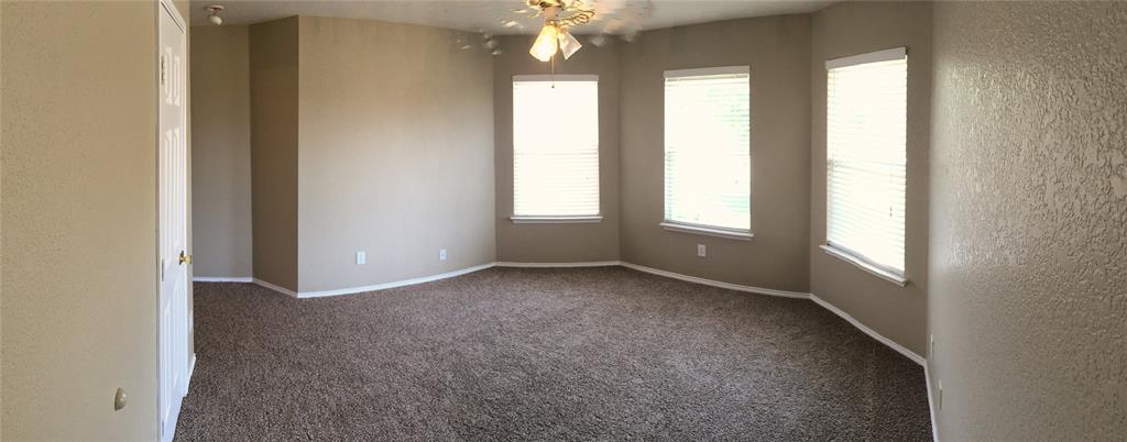 1061 Silver Spur Lane Property Photo 12