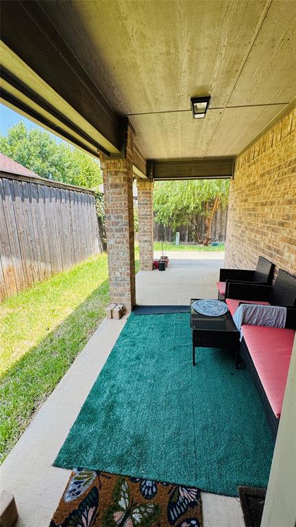 8105 Winter Falls Trail Property Photo 11