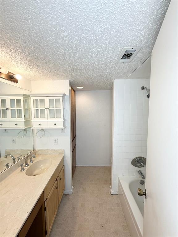 606 Bellaire Drive A Property Photo 11