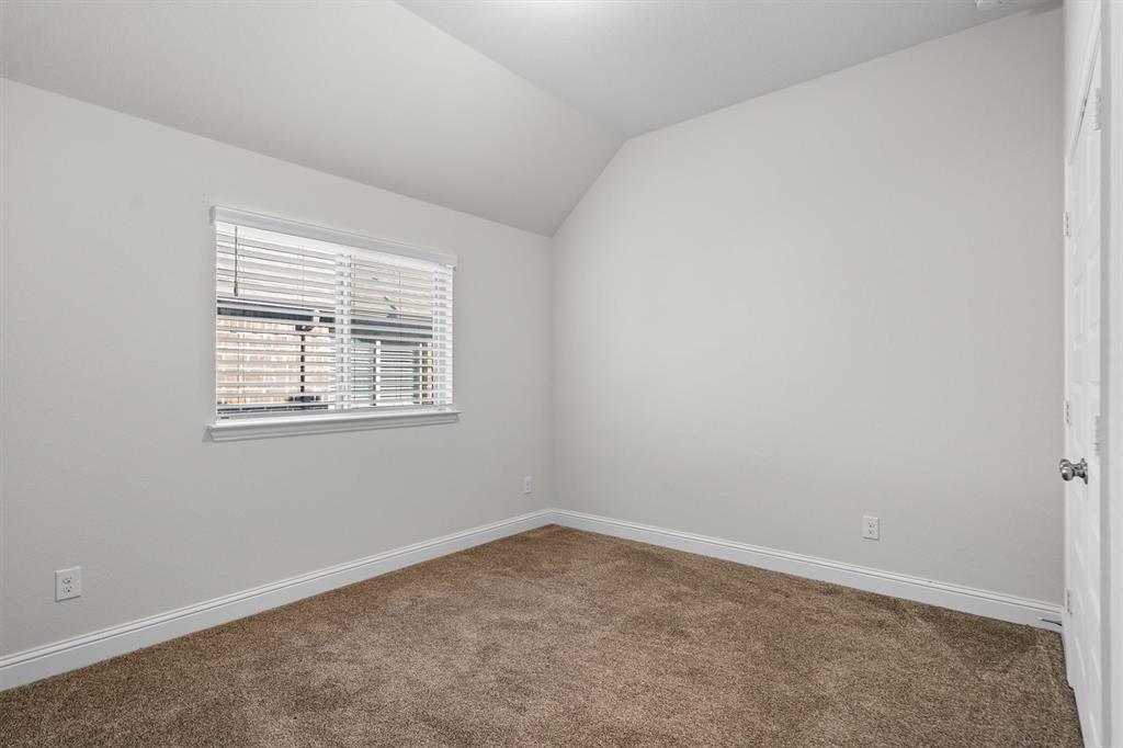 529 Overton Avenue Property Photo 20