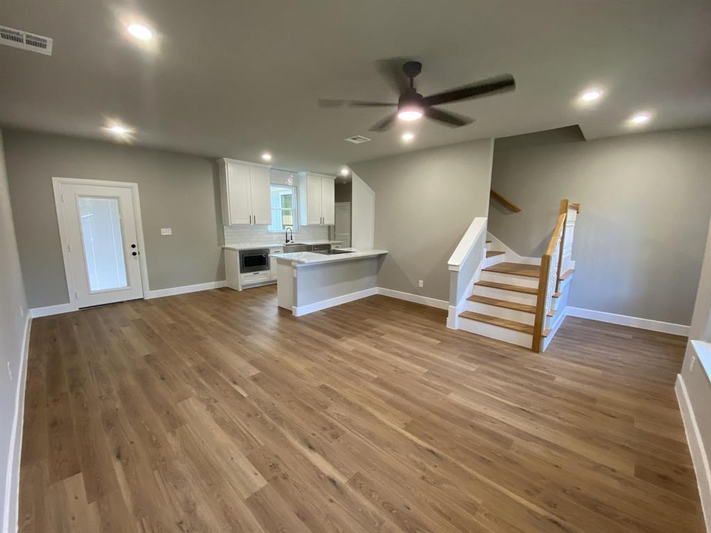 423 W Monterey Street Property Photo 3