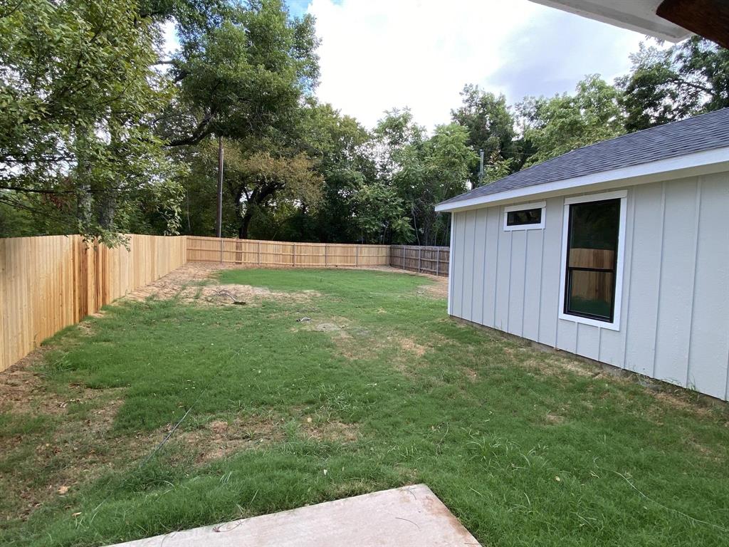 423 W Monterey Street Property Photo 18