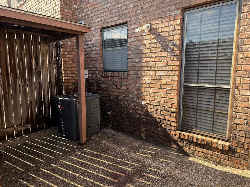 1294 Speight Avenue Property Photo 4