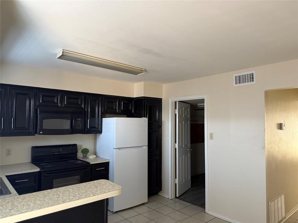 1294 Speight Avenue Property Photo 8