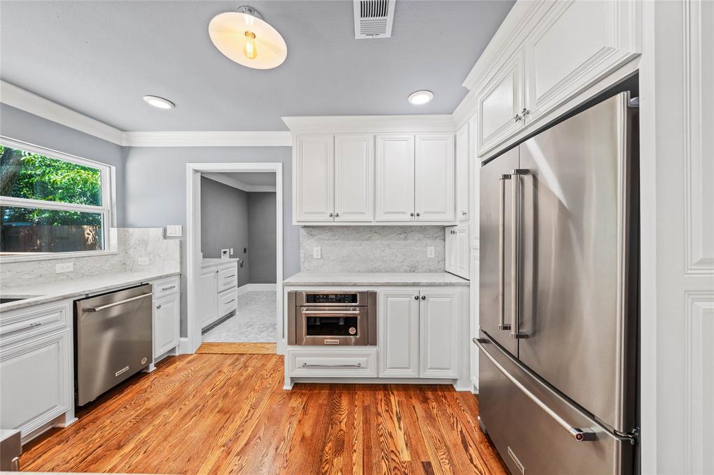 4104 Austin Avenue Property Photo 10