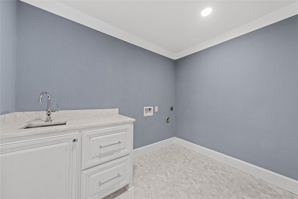 4104 Austin Avenue Property Photo 12
