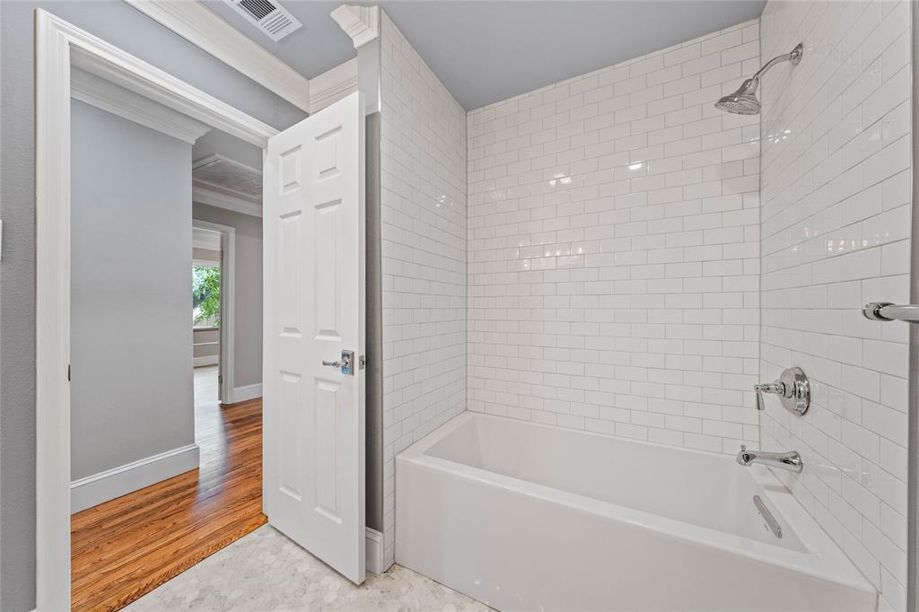 4104 Austin Avenue Property Photo 27