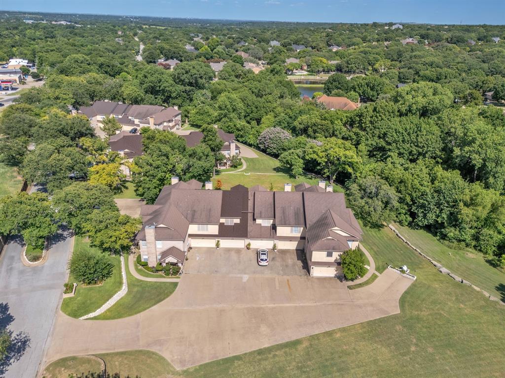 2144 Lakeforest Drive Property Photo 4
