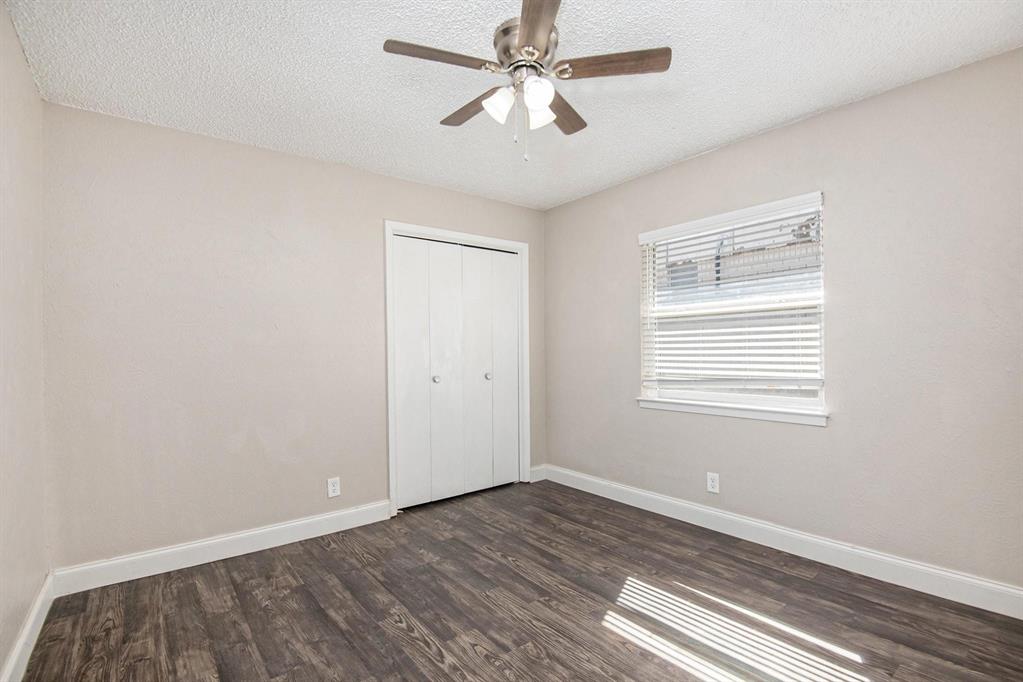 6913 W Cleburne Road Property Photo 17