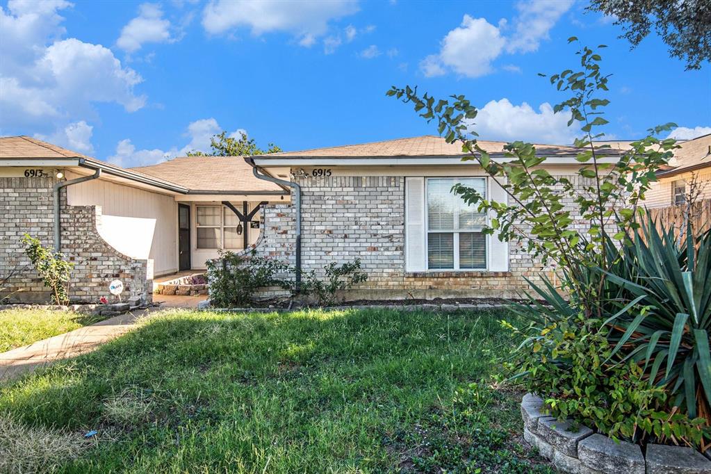 6913 W Cleburne Road Property Photo 24