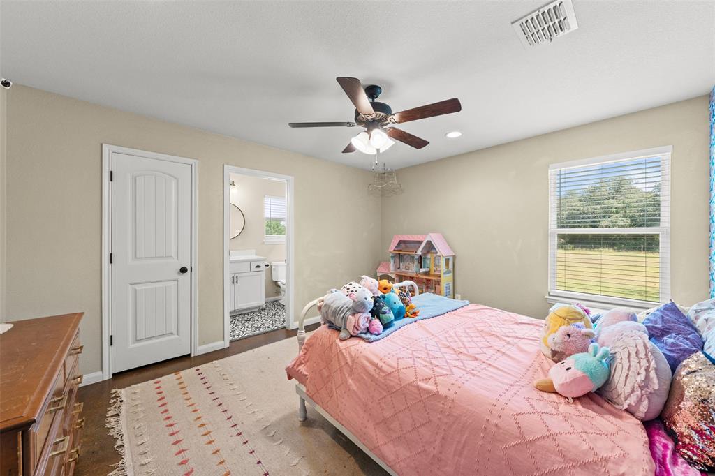 638 County Road 337 Property Photo 24
