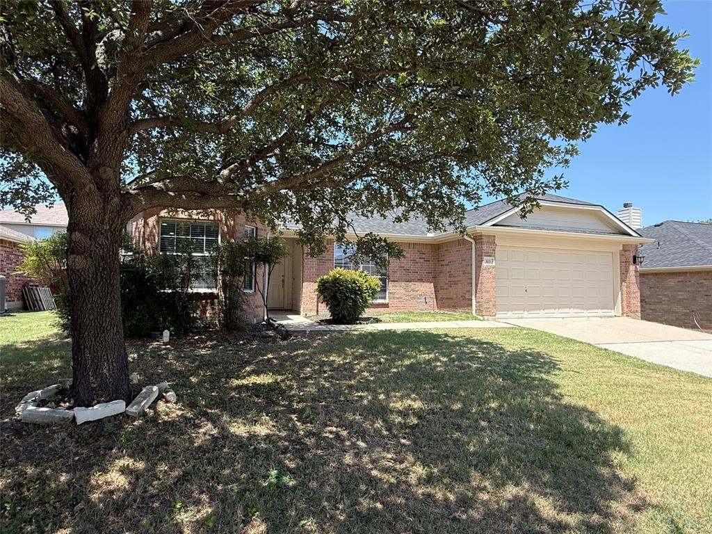 103 Santa Fe Trail Property Photo 1