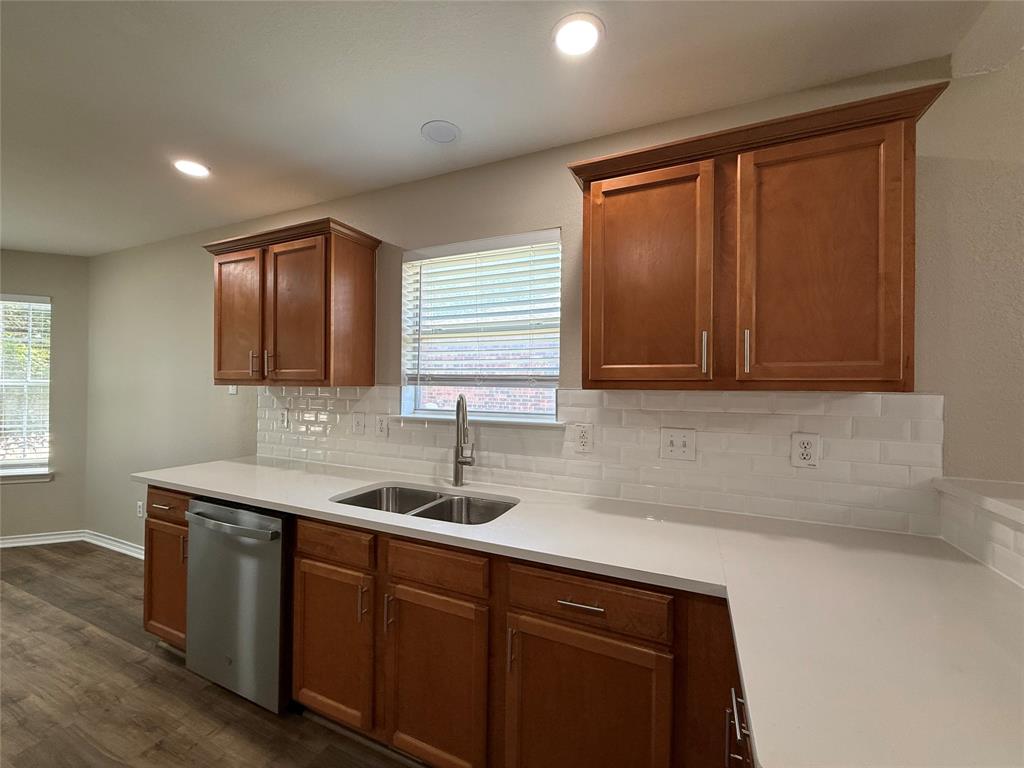 103 Santa Fe Trail Property Photo 13
