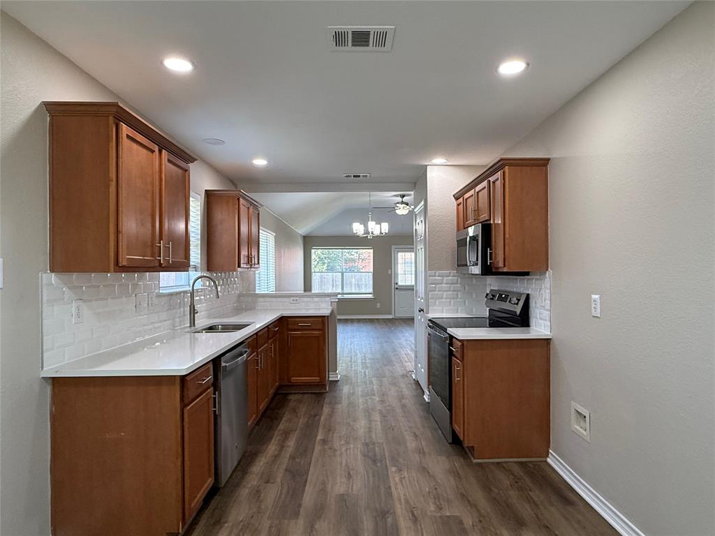 103 Santa Fe Trail Property Photo 17