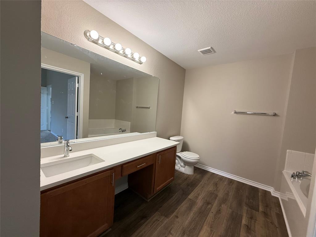 103 Santa Fe Trail Property Photo 22