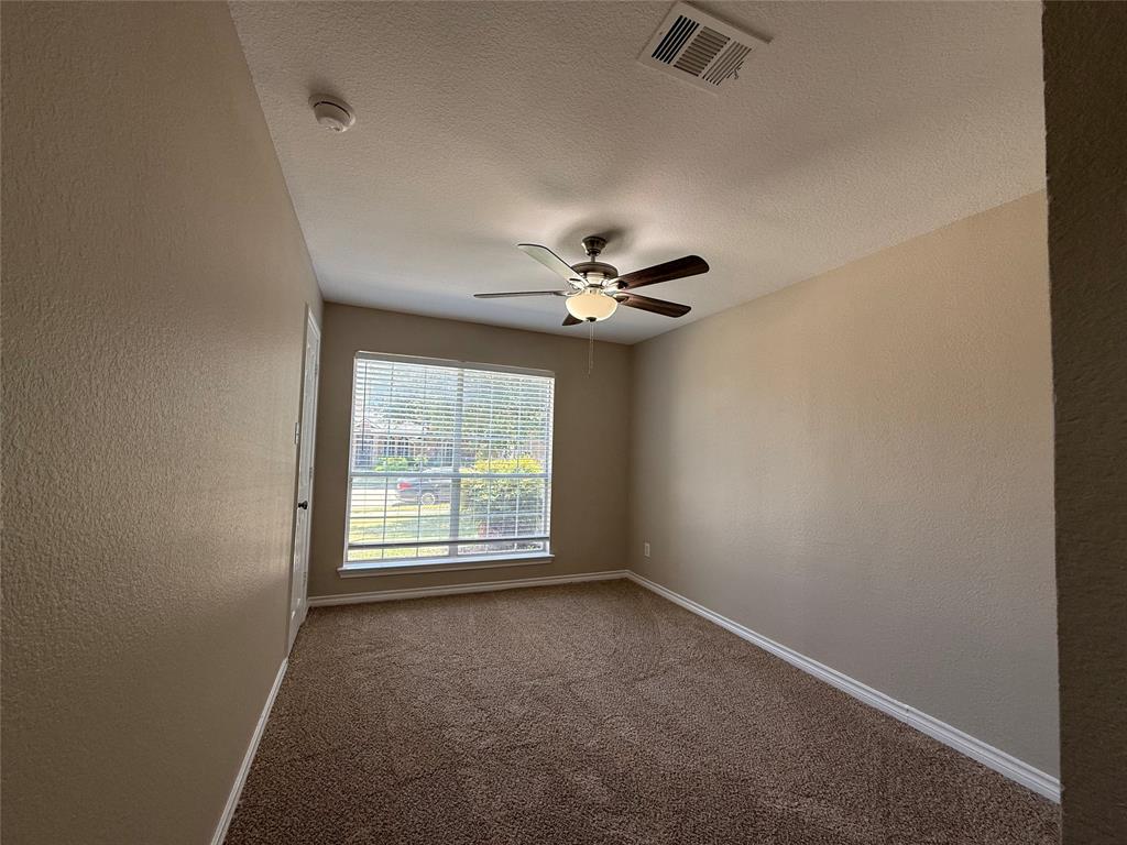 103 Santa Fe Trail Property Photo 28