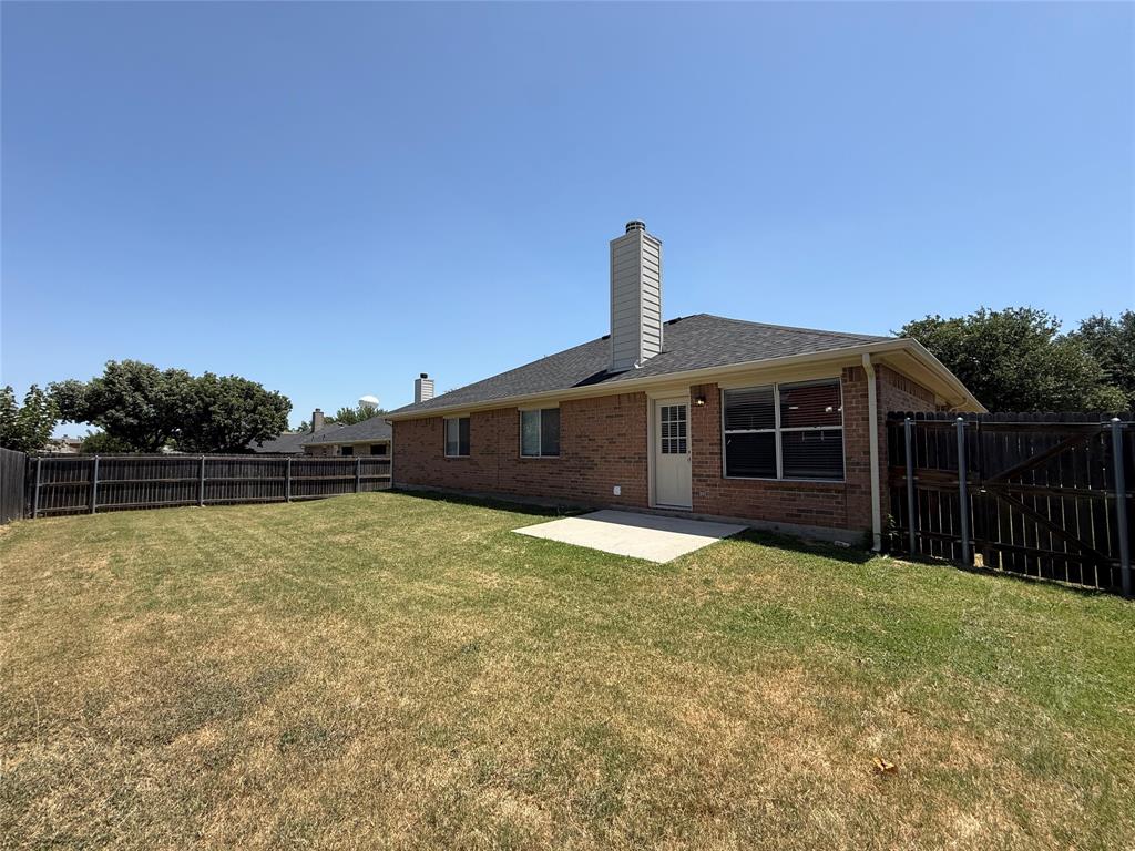 103 Santa Fe Trail Property Photo 32