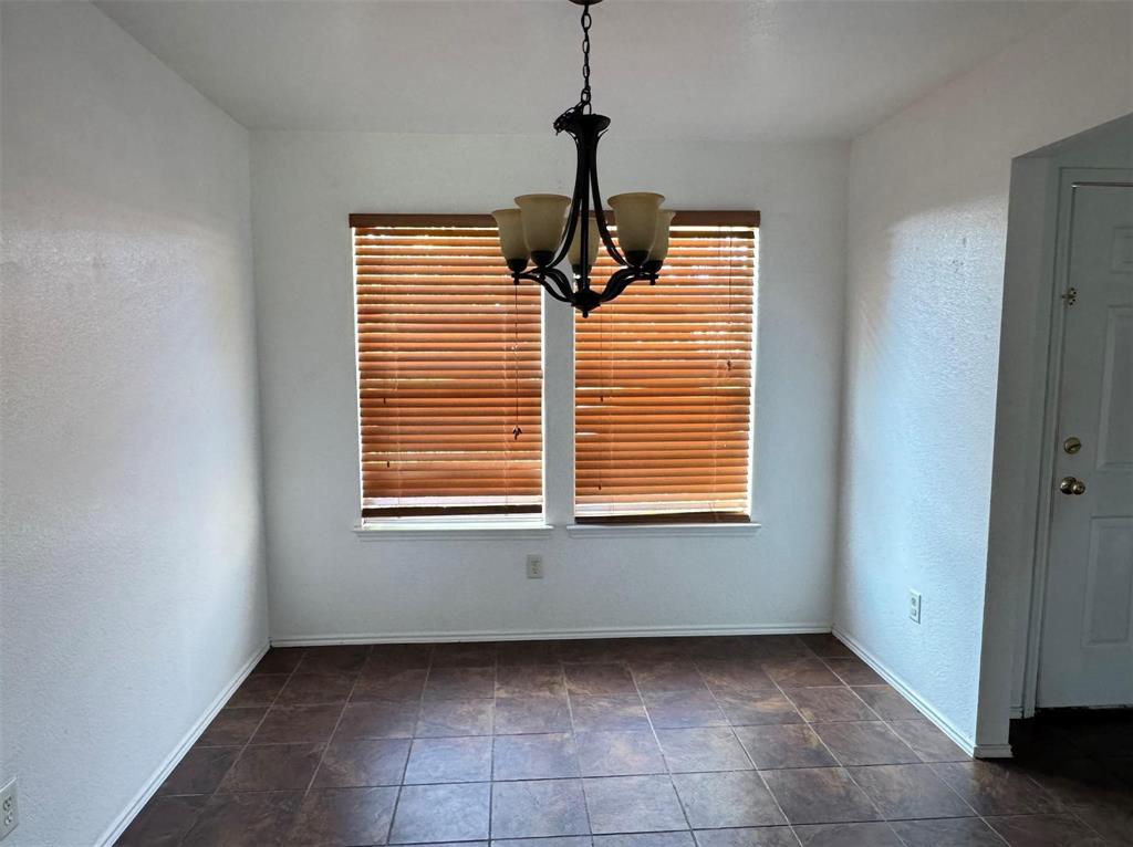 1557 Chivalry Lane Property Photo 7