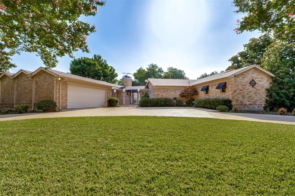 6101 Circleview Drive Property Photo 1