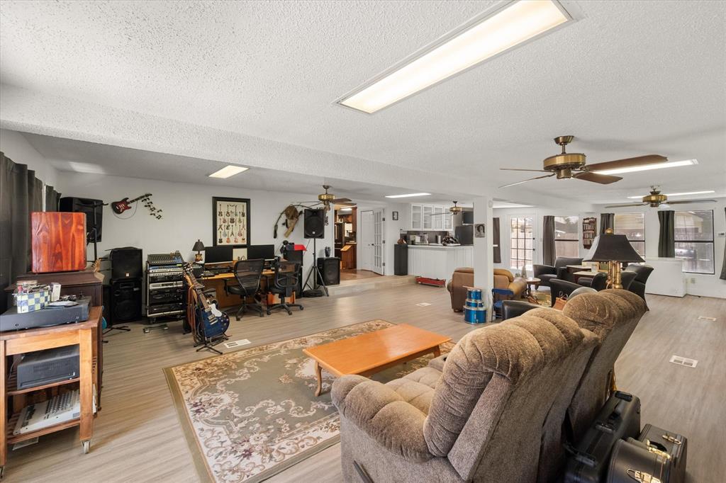 502 Bellevue Drive Property Photo 15