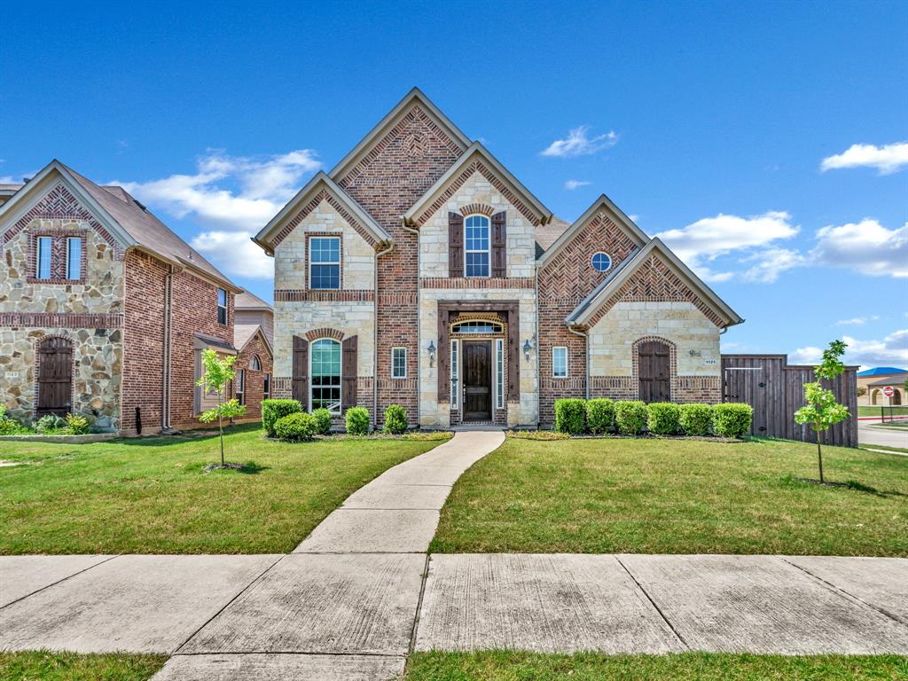 1121 Ranch Gate Lane Property Photo 1