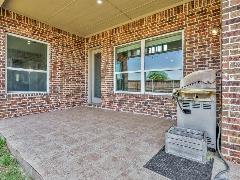 1121 Ranch Gate Lane Property Photo 2