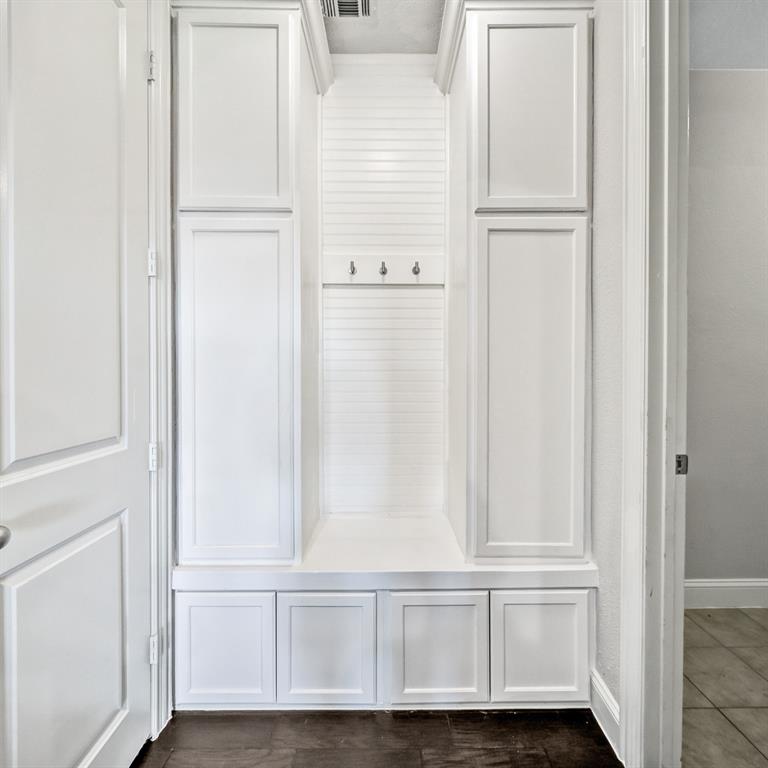 1121 Ranch Gate Lane Property Photo 11
