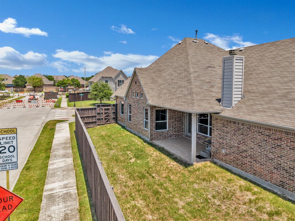 1121 Ranch Gate Lane Property Photo 17