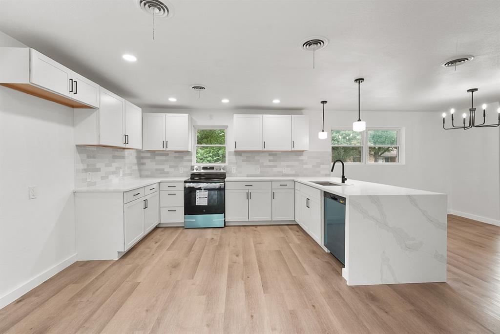 861 Woodcrest Drive