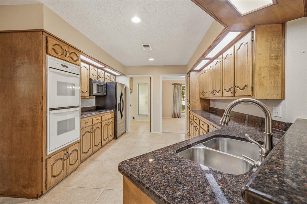 1513 Mimosa Circle Property Photo 7