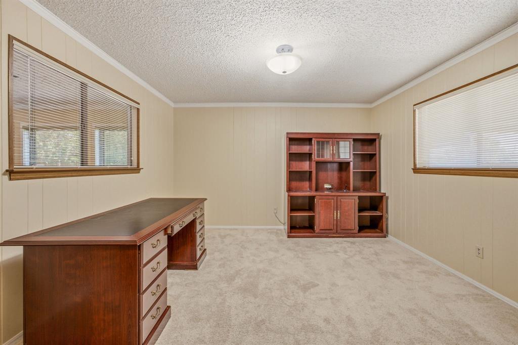 1513 Mimosa Circle Property Photo 10