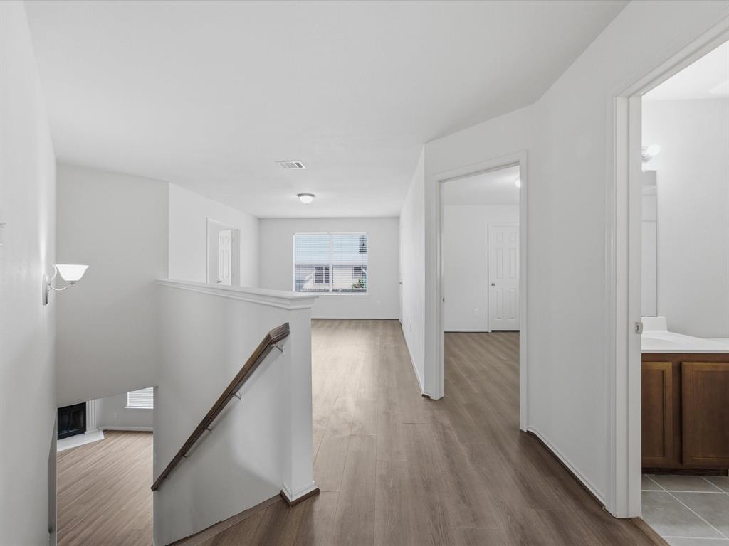 2021 Laughlin Road Property Photo 18