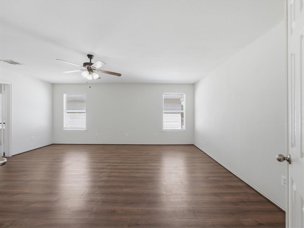 2021 Laughlin Road Property Photo 20
